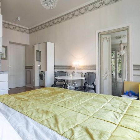 Prague Days - Sunny Riverside Apartments With Terraces Exterior photo