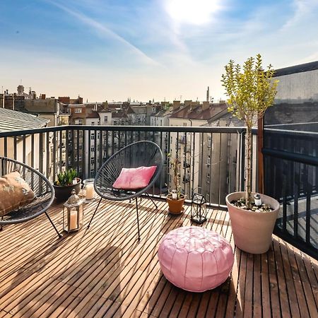 Prague Days - Sunny Riverside Apartments With Terraces Exterior photo
