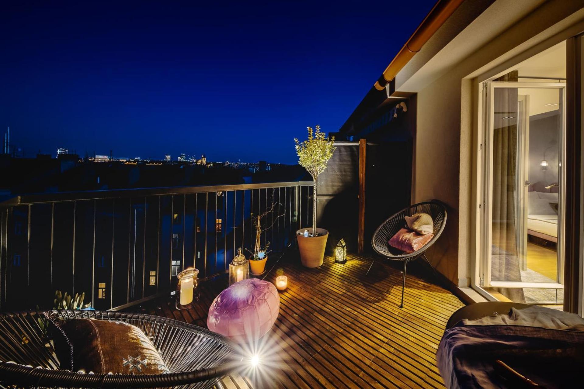 Prague Days - Sunny Riverside Apartments With Terraces Exterior photo